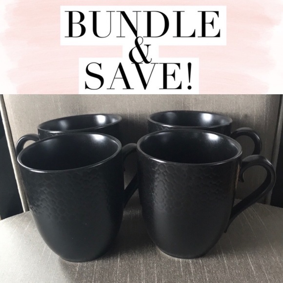 Red vanilla Other - New Set of 4 black Red Vanilla cups